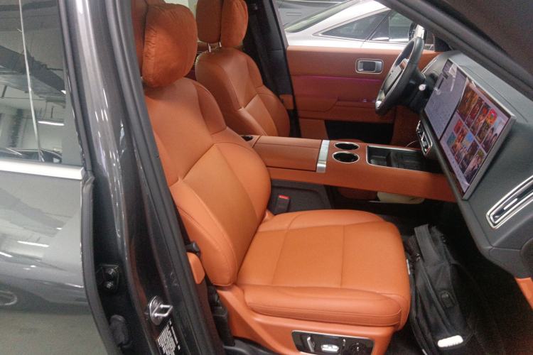 Used Li Auto L8 2023 Pro Model
