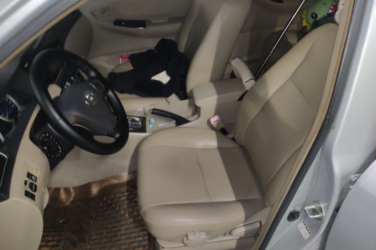 Used Toyota Corolla EX 2013 1.6L Automatic Luxury Edition