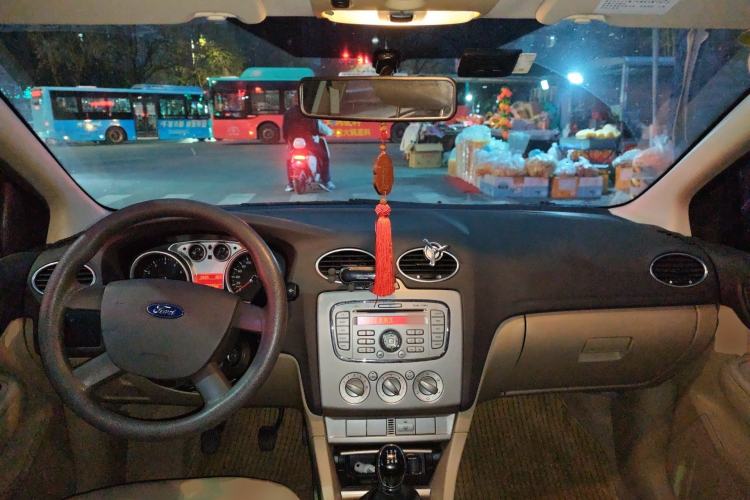 Used Ford Focus 2012 Hatchback Classic 1.8L Manual Fashion Edition
