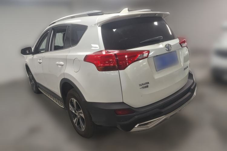 Used Toyota RAV4 2015 2.0L CVT Two-Wheel Drive Fashion Edition