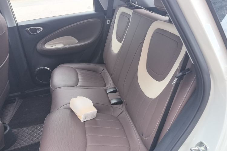 Used Wuling Bingo 2024 333 km Enjoyment Version Left Rear Seat