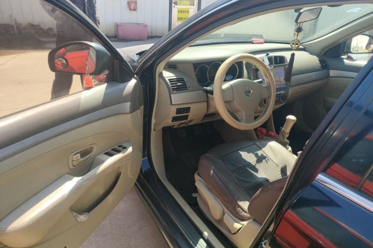 Used Nissan Sylphy 2012 Classic 1.6XE Manual Comfort Edition Driver Seat