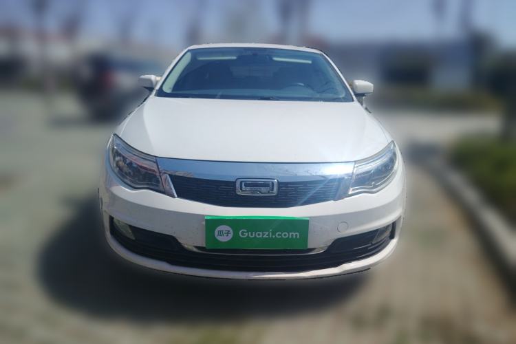 Used Qoros 3 2014 Sedan 1.6L Automatic Zhiyue Model Front