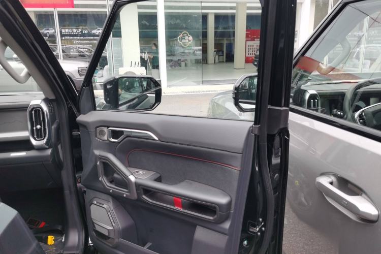 Used JETOUR Traveler C-DM 2025 206km XWD Extended-Length 7-Seater