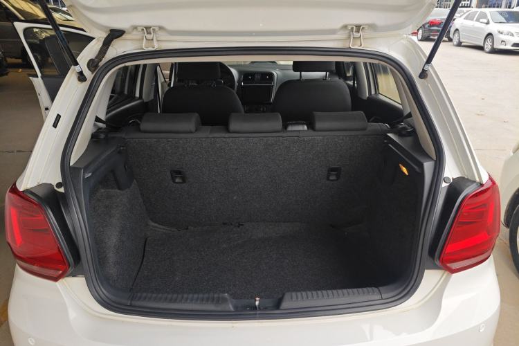 Used Volkswagen Polo 2014 1.4L Manual Fashion Edition