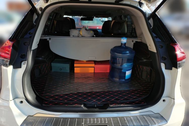 Used Nissan X-Trail 2017 2.5L CVT Luxury Edition 4WD Trunk