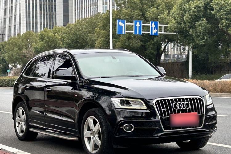 Used Audi Q5 2017 Plus 40 TFSI Ambition Model Exterior 7