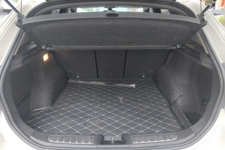 Used BMW X1 2014 sDrive18i Leading Model
