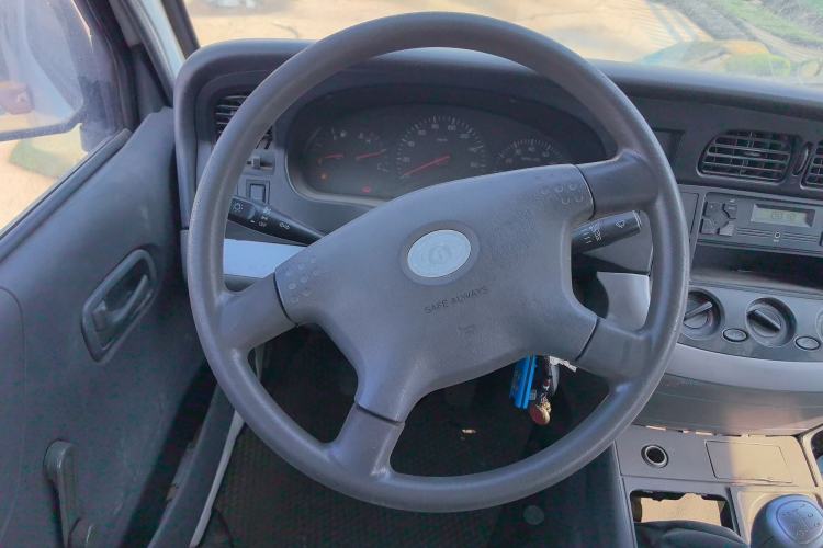 Used Jinbei Hiace 2011 2.0L 5th Generation Kuaiyunwang Standard Version 4G20B