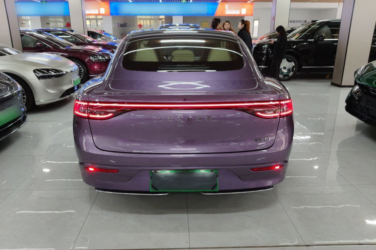 Used Hima Luxeed S7 2025 785 km Ultra