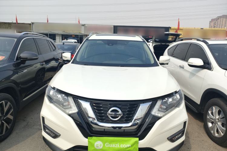 Used Nissan X-Trail 2017 2.5L CVT Luxury Edition 4WD Front