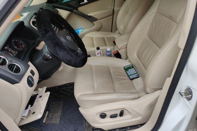 Used Volkswagen Tiguan 2012 1.8TSI Automatic Two-Wheel Drive Trend Edition Left Front Seat