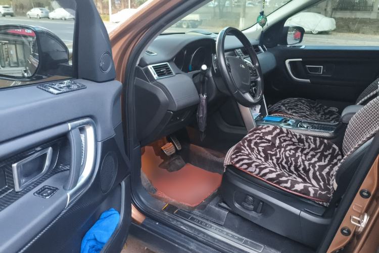 Used Land Rover Discovery Sport 2017 2.0T SE Driver Seat