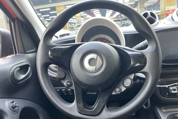 Used smart forfour 2018 1.0L 52 kW Dynamic Edition