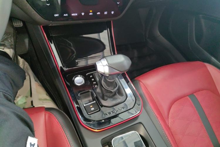 Used Dongfeng Aeolus Yixuan 2022 230T Automatic Adaptive-Beam Knight Edition
