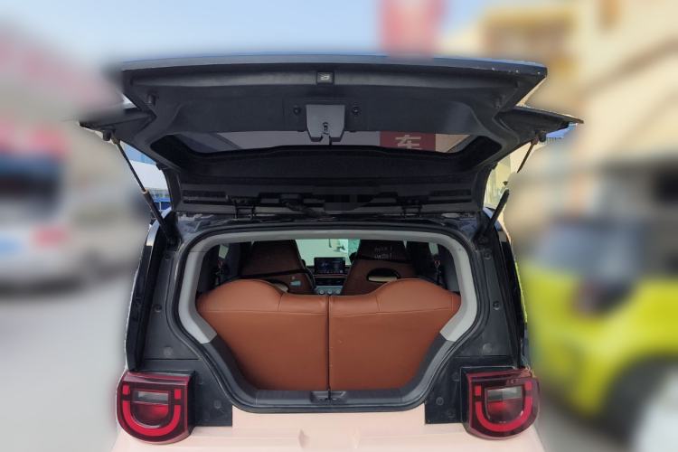 Used Chery QQ Ice Cream 2024 Youth Edition 205km Milkshake