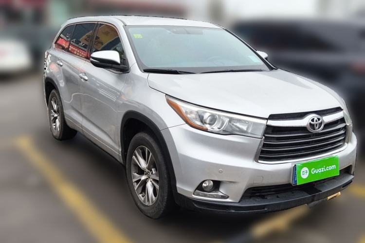 Used Toyota Highlander 2015 2.0T Four-Wheel Drive Elite Edition 7-Seater Front Right 45 Deg