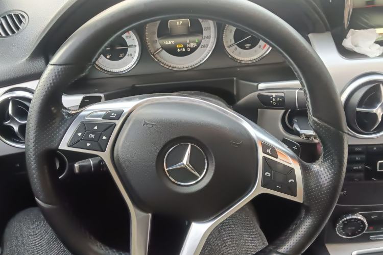 Used Mercedes-Benz GLK-Class 2015 GLK 260 4MATIC Fashion Edition Ultimate Version