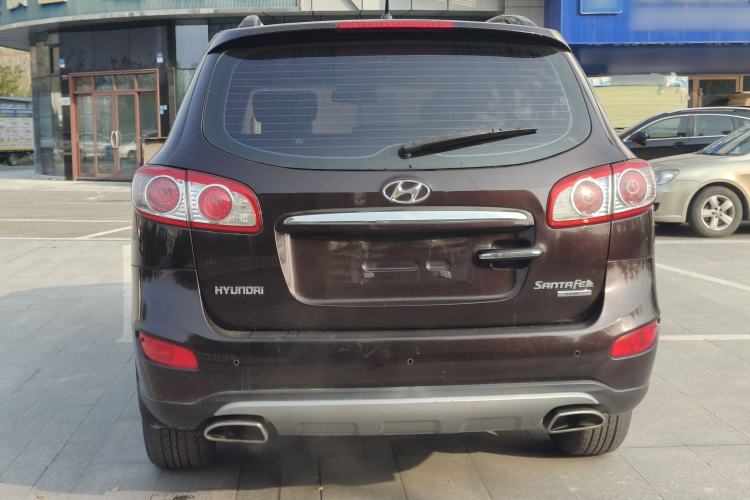 Used Hyundai Santa Fe Classic 2012 2.4 Luxury Edition 7-Seater Four-Wheel Drive
