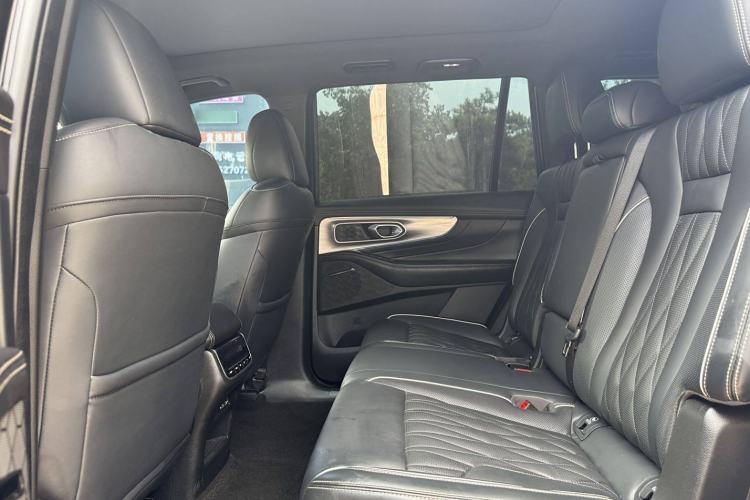 Used GAC Trumpchi GS8 2022 Linghang Series 2.0 TGDI Two-Wheel-Drive Luxury Smart Connectivity Version (7 Seats)