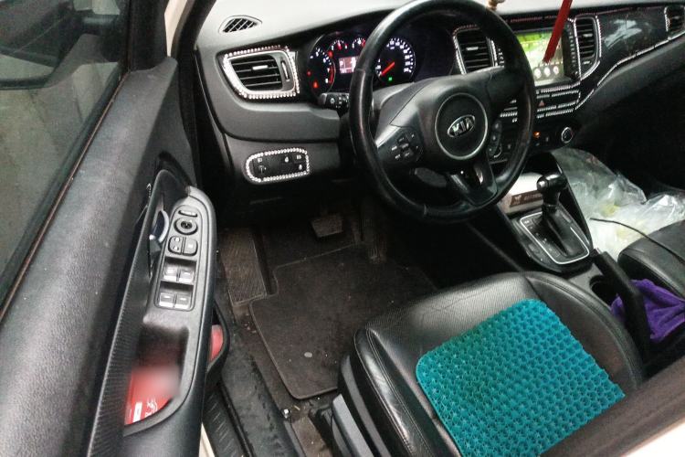 Used Kia Carens 2013 2.0L 7-Seater Automatic Comfort Edition China IV Standard