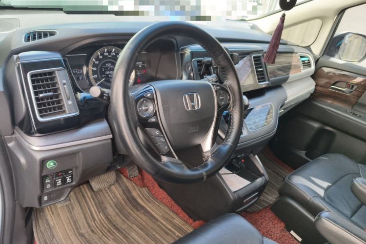 Used Honda Elysion 2016 2.4L Style Edition Steering Wheel