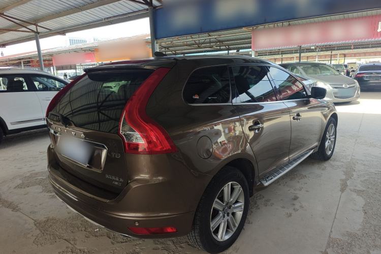 Used Volvo XC60 2017 T5 AWD Smart Upgrade Edition Rear Right 45 Deg