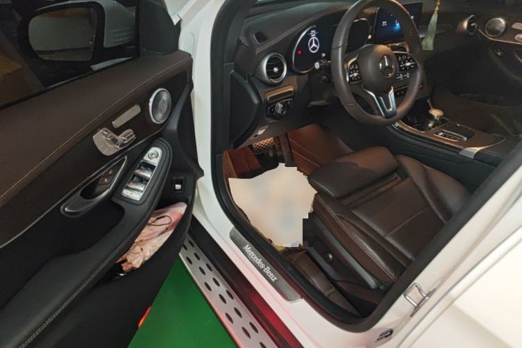 Used Mercedes-Benz GLC 2022 Second Facelift GLC 260 L 4MATIC Luxury Edition Driver Seat