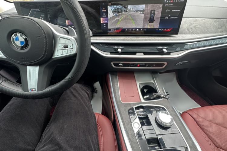 Used BMW X5 2023 xDrive 30Li Luxury M Sport Night Edition Package Interior 1