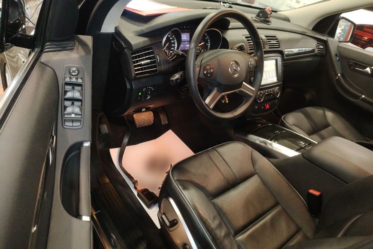 Used Mercedes-Benz R-Class 2017 R 320 4MATIC Business Edition Prestige Model Driver Seat