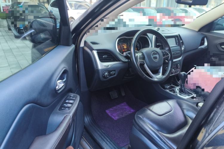 Used Jeep Cherokee 2016 2.4L Leading Edition