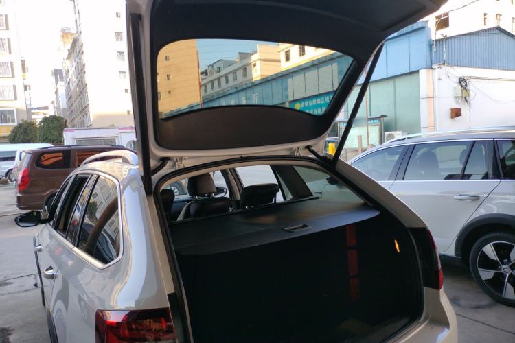 Used Skoda Octavia 2019 TSI280 DSG Luxury Edition Station Wagon China VI Standard