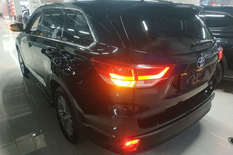 Used Toyota Highlander 2018 2.0T Four-Wheel Drive Elite Edition 7 Seats China VI Standard

