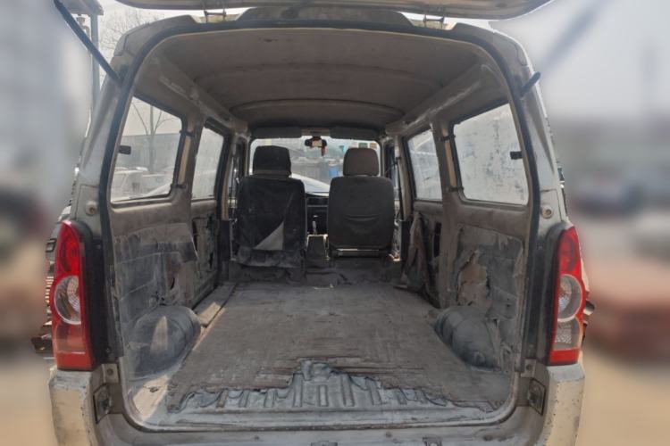 Used Wuling Rongguang 2011 1.2L Base Version
