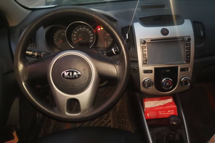 Used Kia Forte 2014 1.6L MT GL
