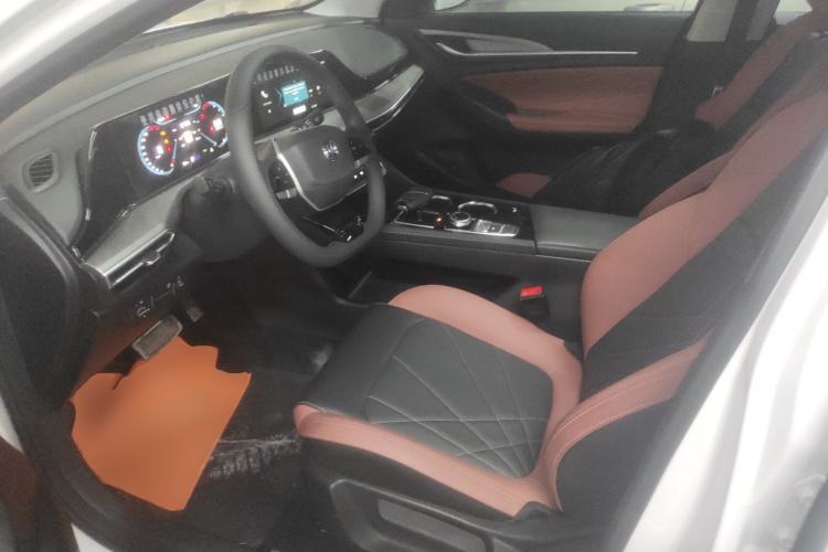 Used CHANGAN Eado 2024 PLUS Blue Whale NE 1.4T GDI DCT High-Energy Edition Left Front Seat