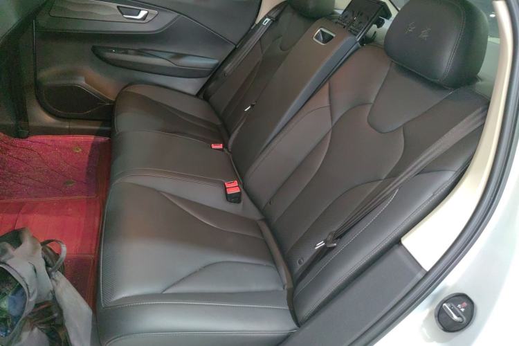 Used Hongqi E-QM5 2022 431 km Charge & Enjoy Edition