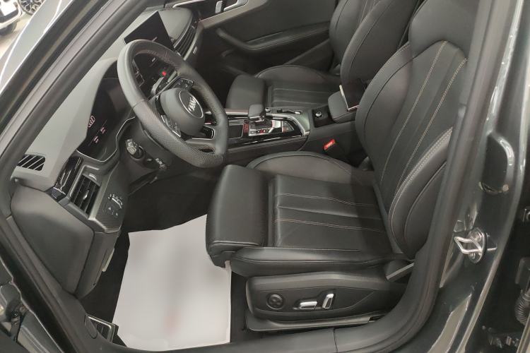 Used Audi A4L 2024 40 TFSI quattro RS Performance Package
