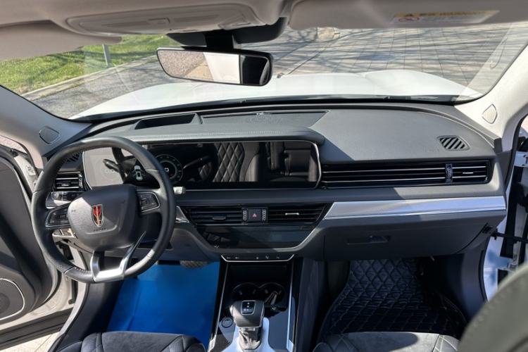 Used Hongqi HS5 2019 2.0T Smart Connect Flagship All-Wheel-Drive Version Interior 1