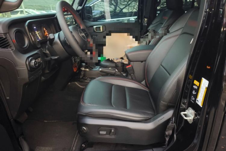 Used Jeep Wrangler 2024 2.0T Robin Hood Four-Door Edition Left Front Seat