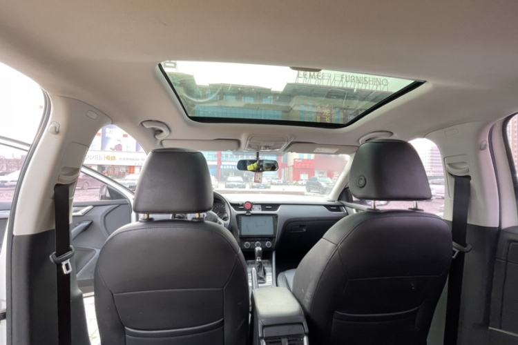 Used Skoda Octavia 2017 1.6L Automatic Smart Drive Edition
