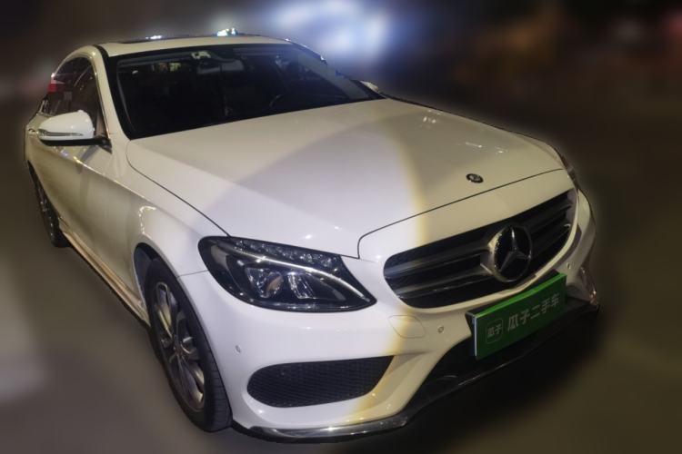 Used Mercedes-Benz C-Class 2015 Restyled C 180 L Sport Edition Front Right 45 Deg