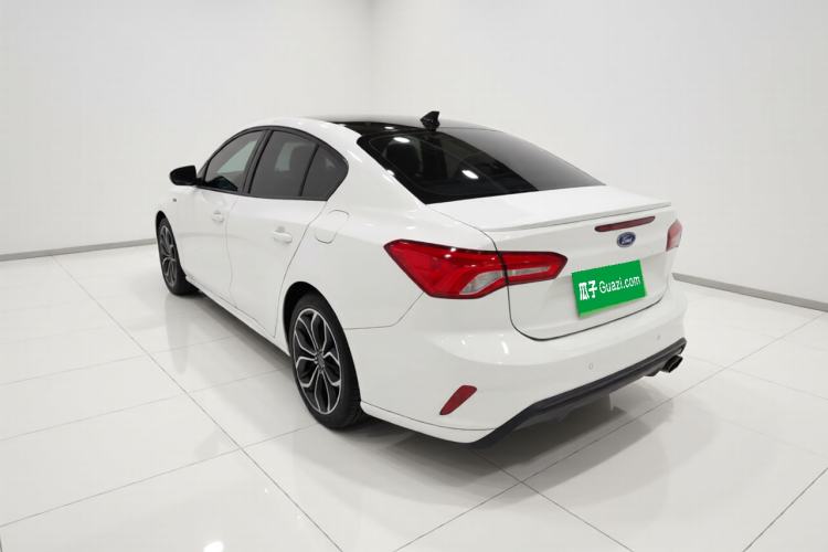 Used Ford Focus 2021 Sedan EcoBoost 180 Automatic ST Line Exterior 3