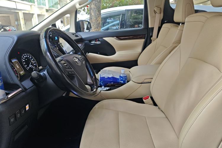 Used Toyota Alphard 2018 Revised Version 3.5L Luxury Edition