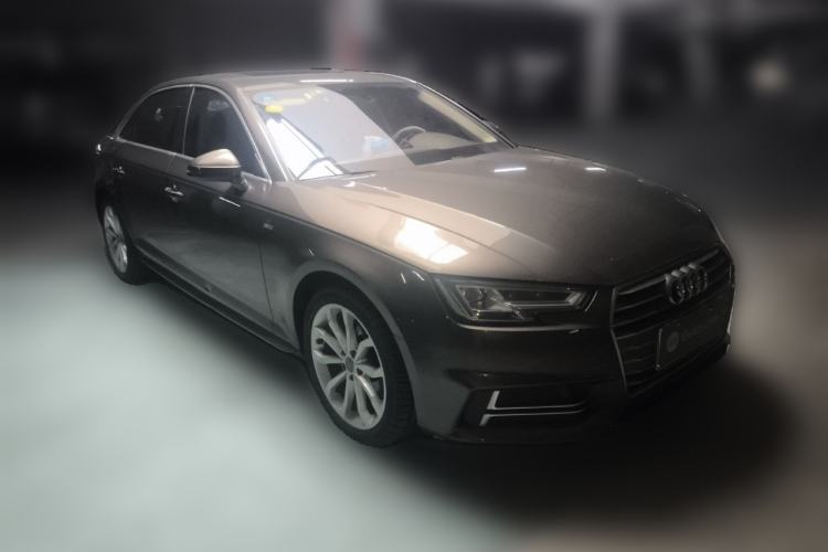 Used Audi A4L 2018 30th Anniversary Edition 40 TFSI Fashion Model
