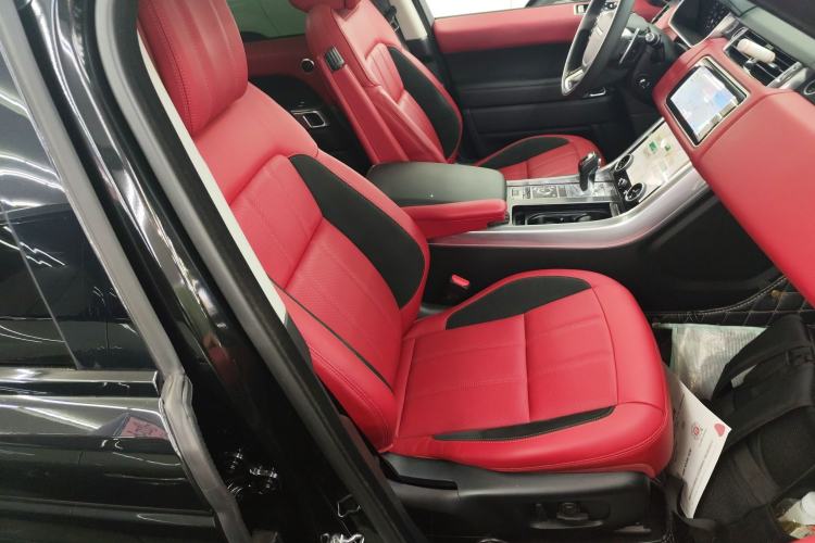 Used Land Rover Range Rover Sport 2019 3.0 L6 HSE DYNAMIC
