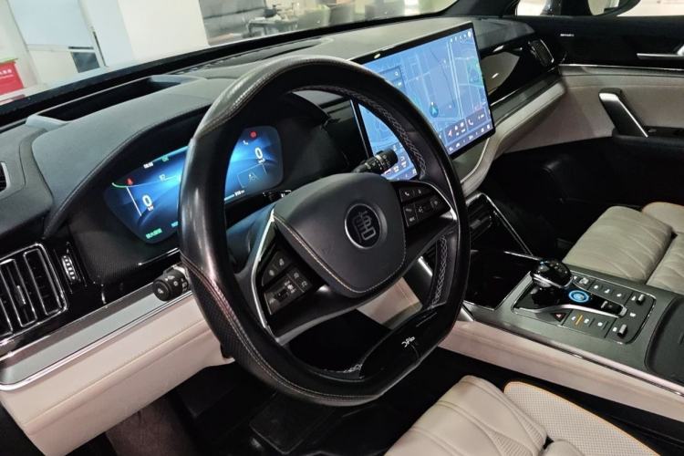 Used BYD Tang New Energy 2024 EV Champion Edition 635 km All-Wheel-Drive Flagship Model Interior 2