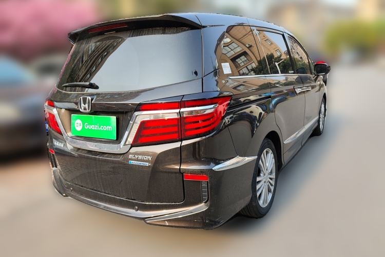 Used Honda Elysion 2016 2.4L Style Edition
