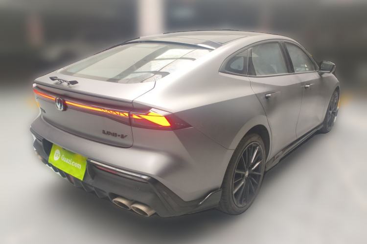 Used CHANGAN UNI-V 2022 2.0T Leading-Speed Edition