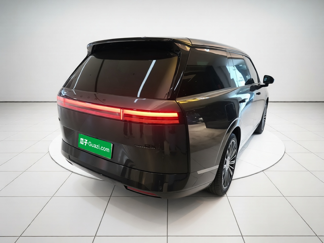 XPeng GX 2026 Model, Range-Extended 1585 Four-Wheel-Drive Flagship Edition — снимка 6